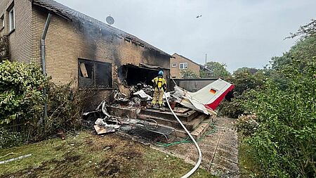Flugzeugabsturz_Polizei-Neuss